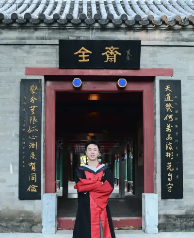 王曦立新照片